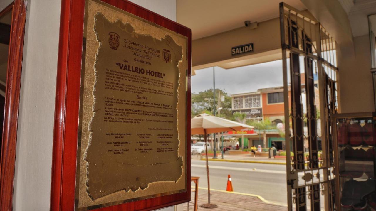 Vallejo Hotel Huaquillas Esterno foto
