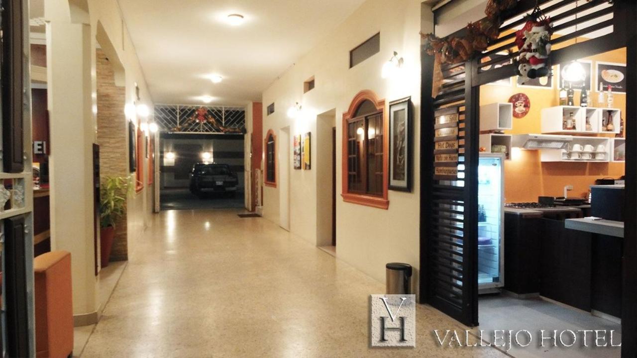 Vallejo Hotel Huaquillas Esterno foto