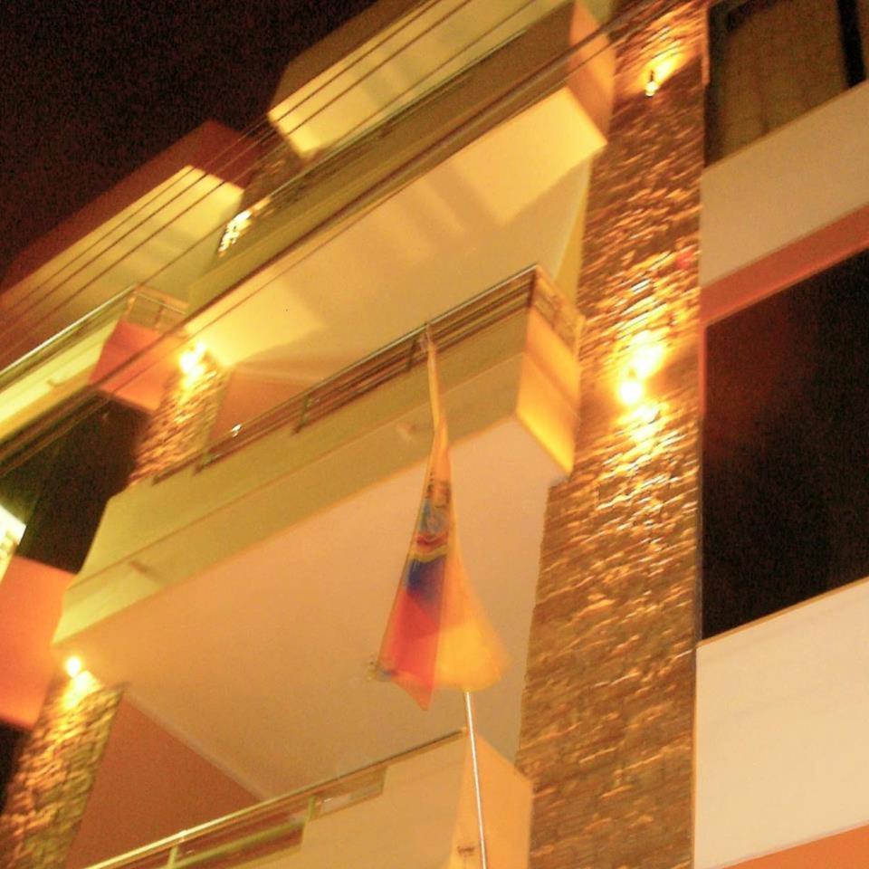 Vallejo Hotel Huaquillas Esterno foto