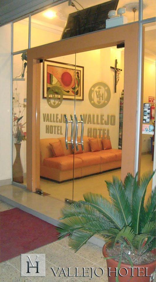 Vallejo Hotel Huaquillas Esterno foto